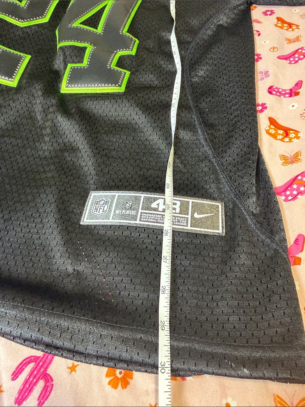 Nike Black & Neon Green Seahawks #24 Men's Jersey - Picture 5 of 7
